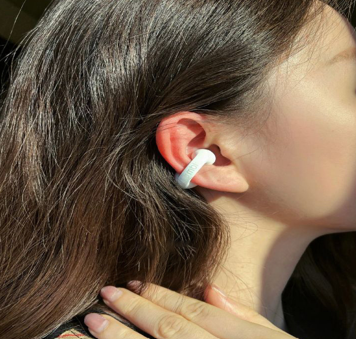 Ambie Sound Earcuffs wireless Earphone